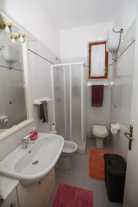 La Casa Di Carlo Lägenhet SantʼAntìoco Exteriör bild