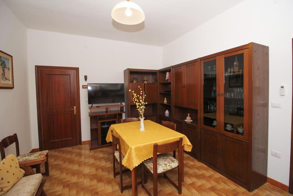 La Casa Di Carlo Lägenhet SantʼAntìoco Exteriör bild